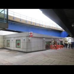 Canary Wharf Post Office