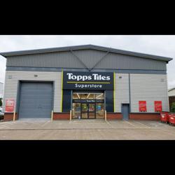Topps Tiles Watford Imperial - SUPERSTORE