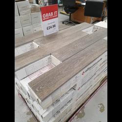 Topps Tiles Preston - CLEARANCE OUTLET