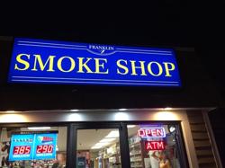 21 Plus Smoke Shop