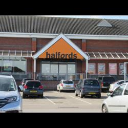 Halfords - Cromer Store