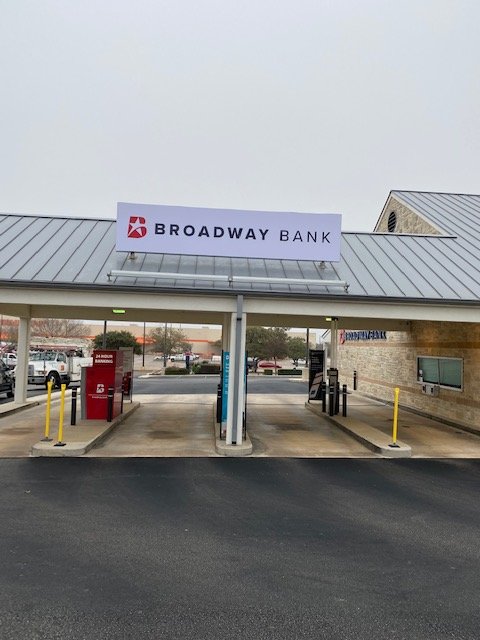 Broadway Bank - Encino Financial Center