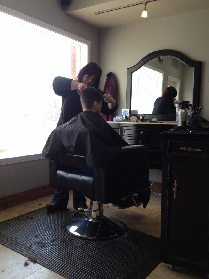 The Uptown Salon 4048 Helena Rd, Helena Alabama 35080