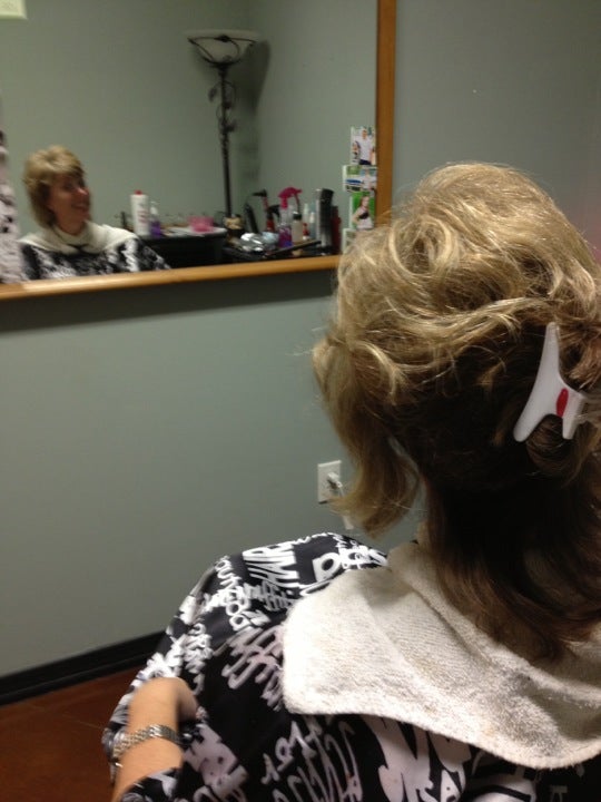 Trendz Hair Salon LLC 18210 AL-104, Robertsdale Alabama 36567