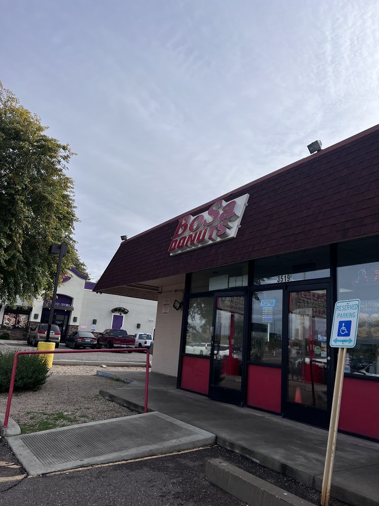 Bosa Donuts