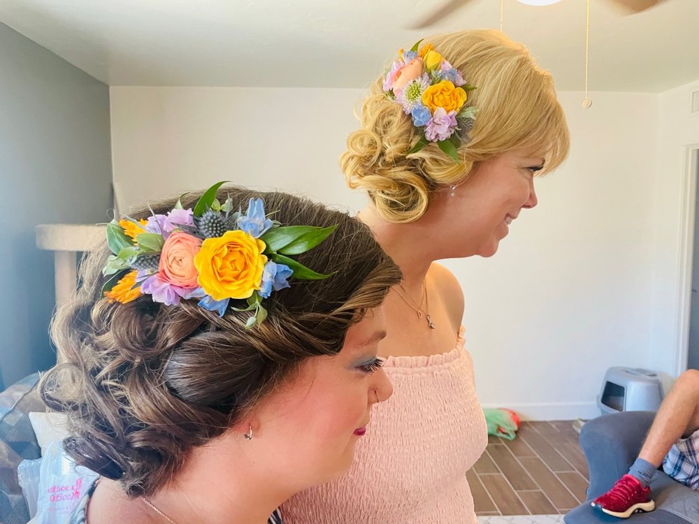 Mingle Salon