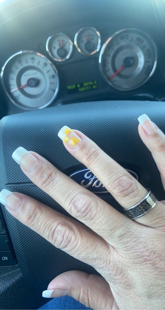 Sheila #4 Nails