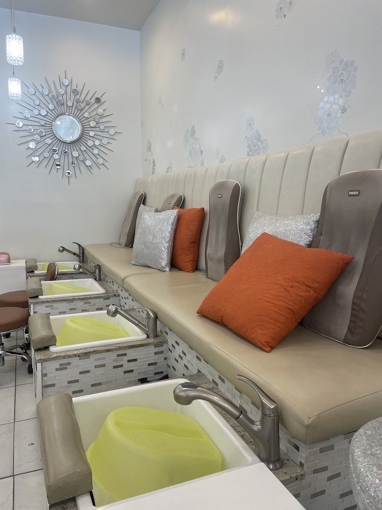Gel Touch Nail Spa