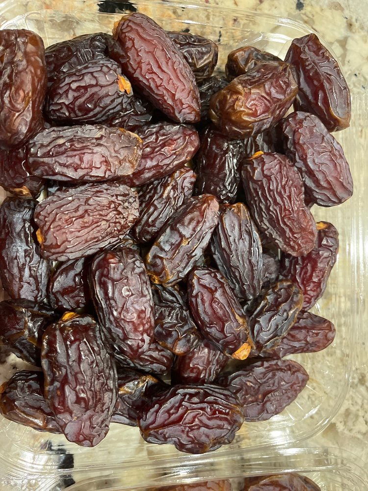 Kako Dates & Nuts