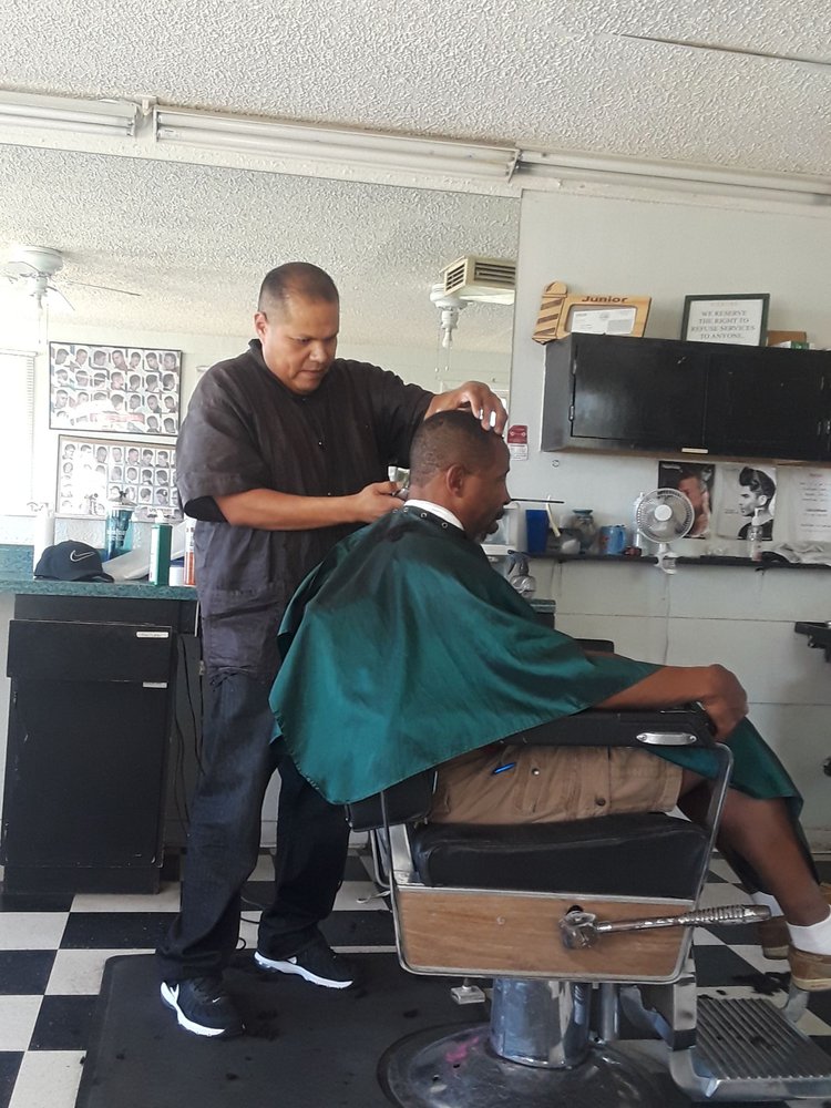 Barber Shop 12240 Pearblossom Hwy, Pearblossom California 93553
