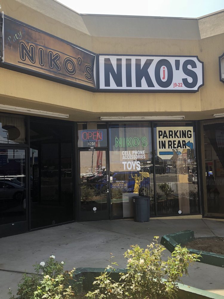 Niko's closeouts 11220 Laurel Canyon Blvd #104, San Fernando