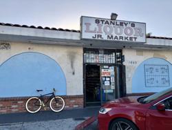 Stanley's Liquor & Jr Market