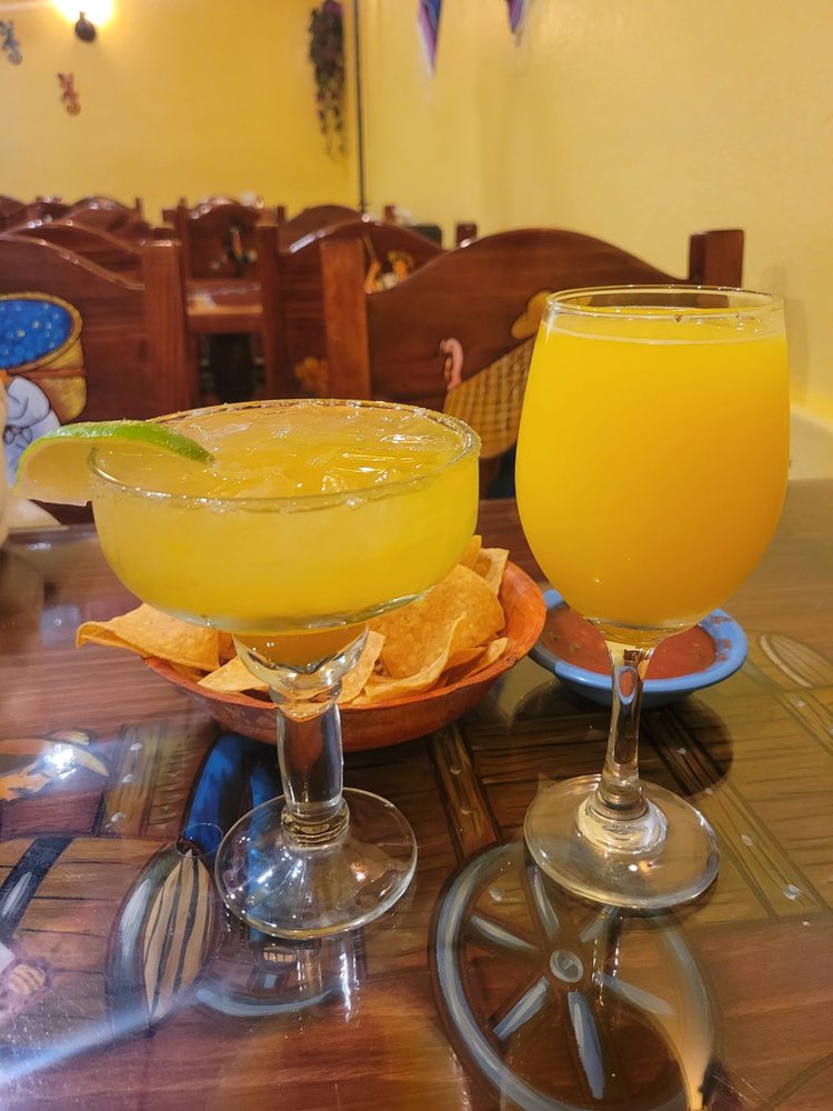 Tacos El Tapatio, Salida Menu, Reviews (110), Photos (33) Restaurantji