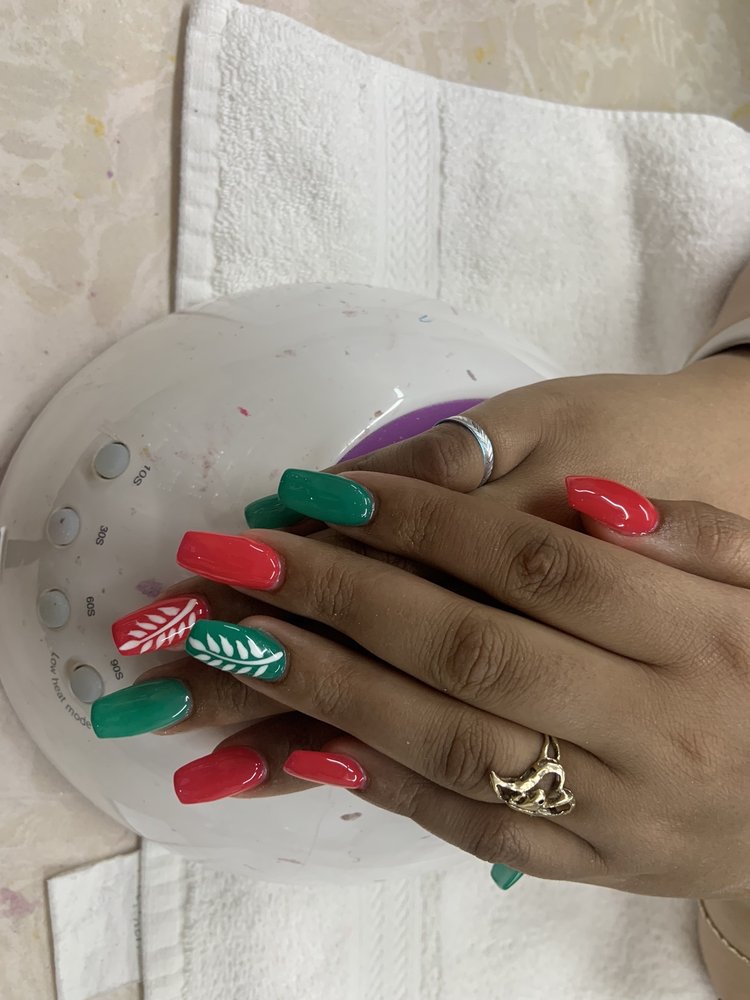 Healthy Nails 44 S Main St, East Windsor Connecticut 06088