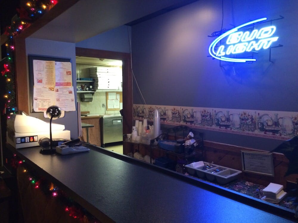 No Anchovies Pizzeria 145 Main St, Somers