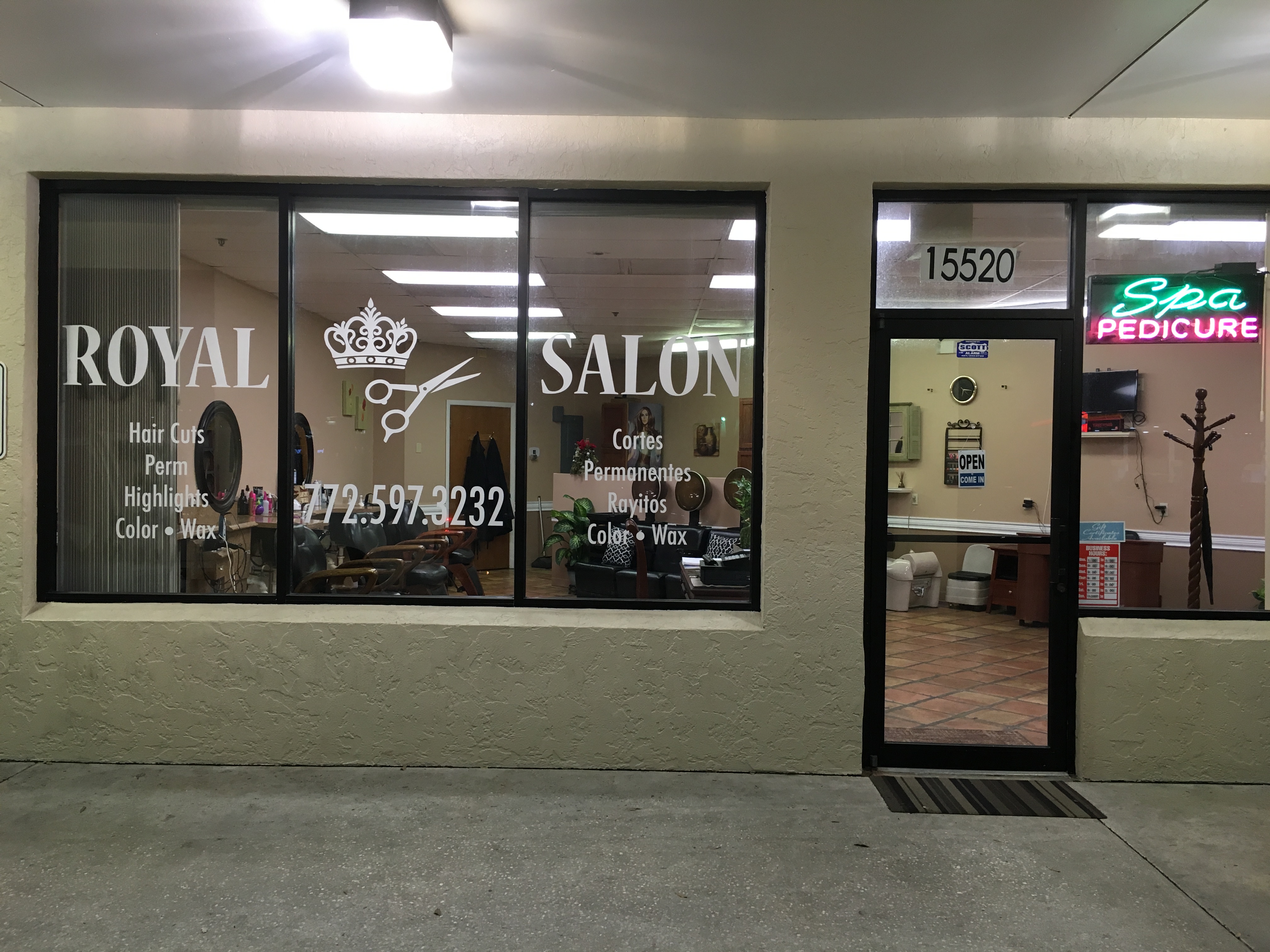 Royal Salon 15520 SW Trail Dr, Indiantown Florida 34956