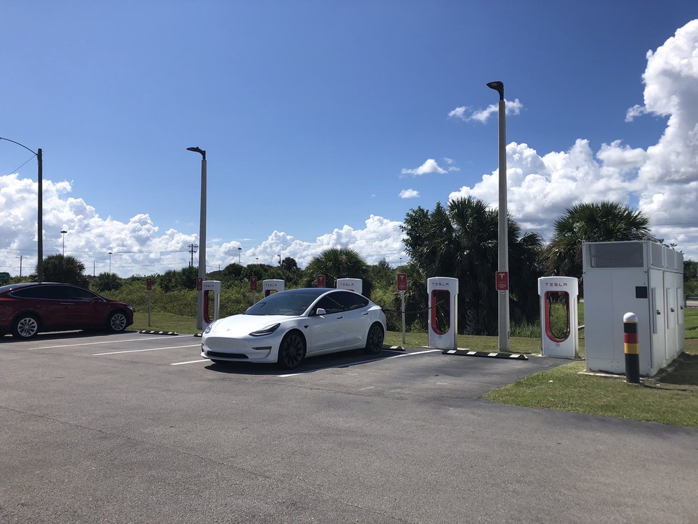 Tesla Supercharger 47801 W State Rd 84, Ochopee Florida 34141