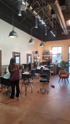 Salon De Jina