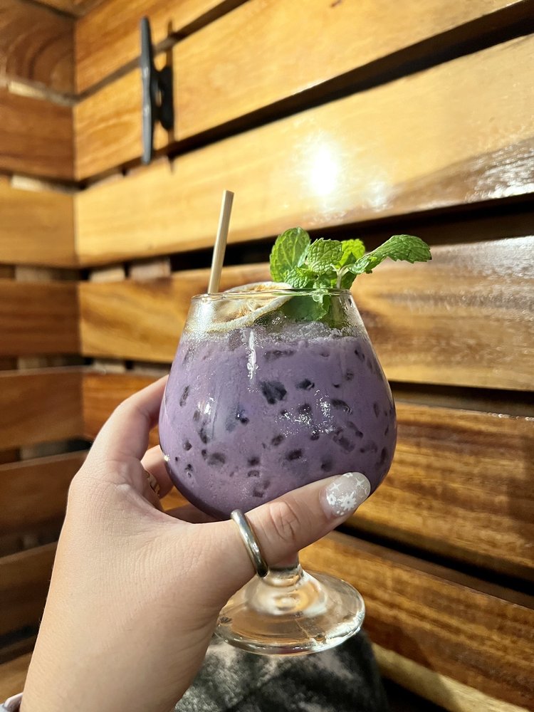 Macadangdang Maui Fairway Shops, 2580 Kekaa Dr Unit C-1, Lahaina, HI 96761