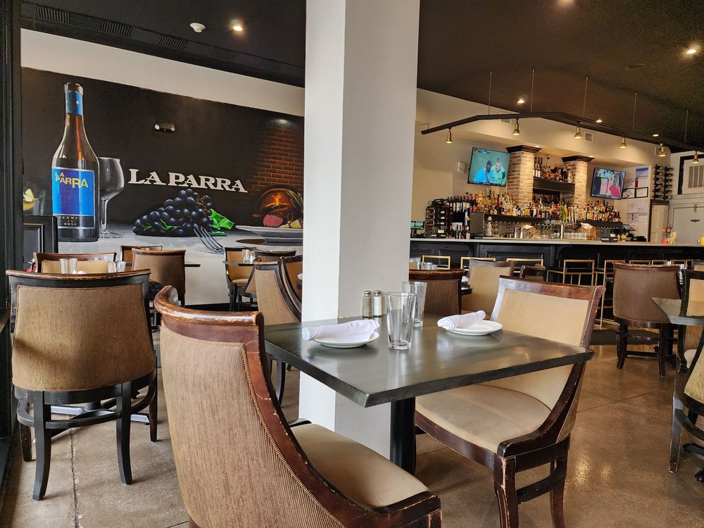 La Parra Restaurant & Bar