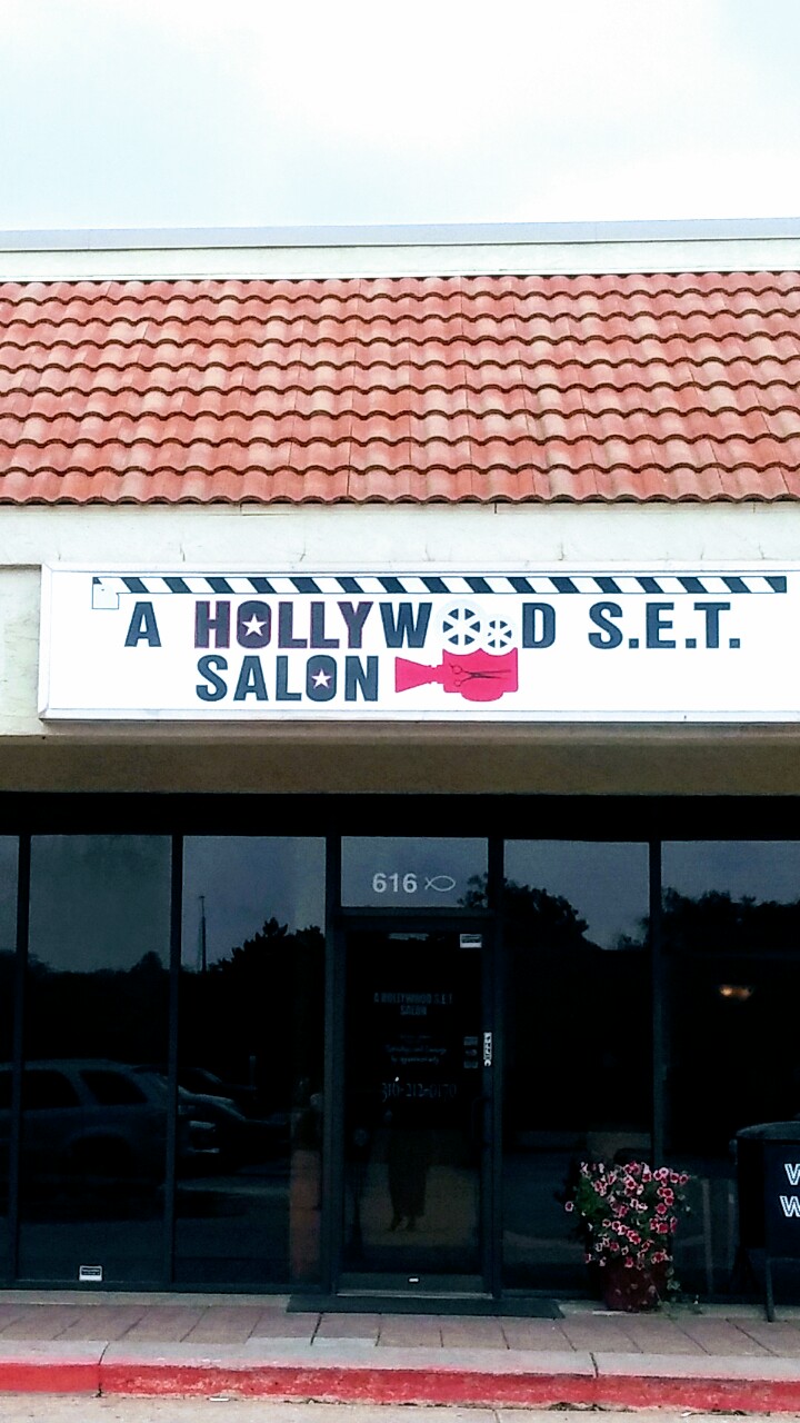 A Hollywood S.E.T. Salon 616 N Andover Rd, Andover Kansas 67002