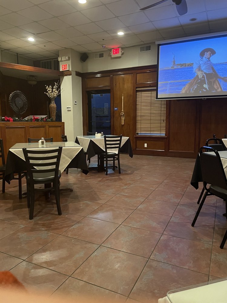 Petra Restaurant & Lounge