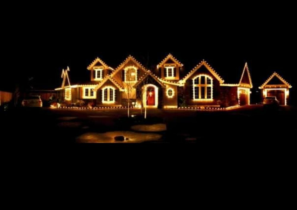 Elite Christmas Lights Main St, Blandford Massachusetts 01008
