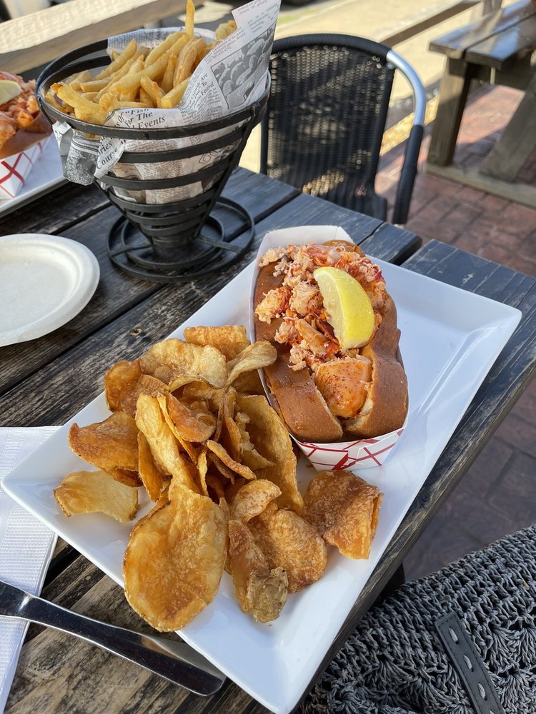 The 15 Best Restaurants In Oak Bluffs Ma - Dec 2021 Selection By Restaurantji