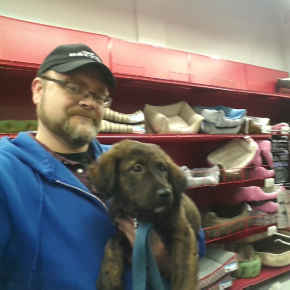 Pet Facilities in Glen Burnie, Maryland Pet Stores, Grooming, Pet