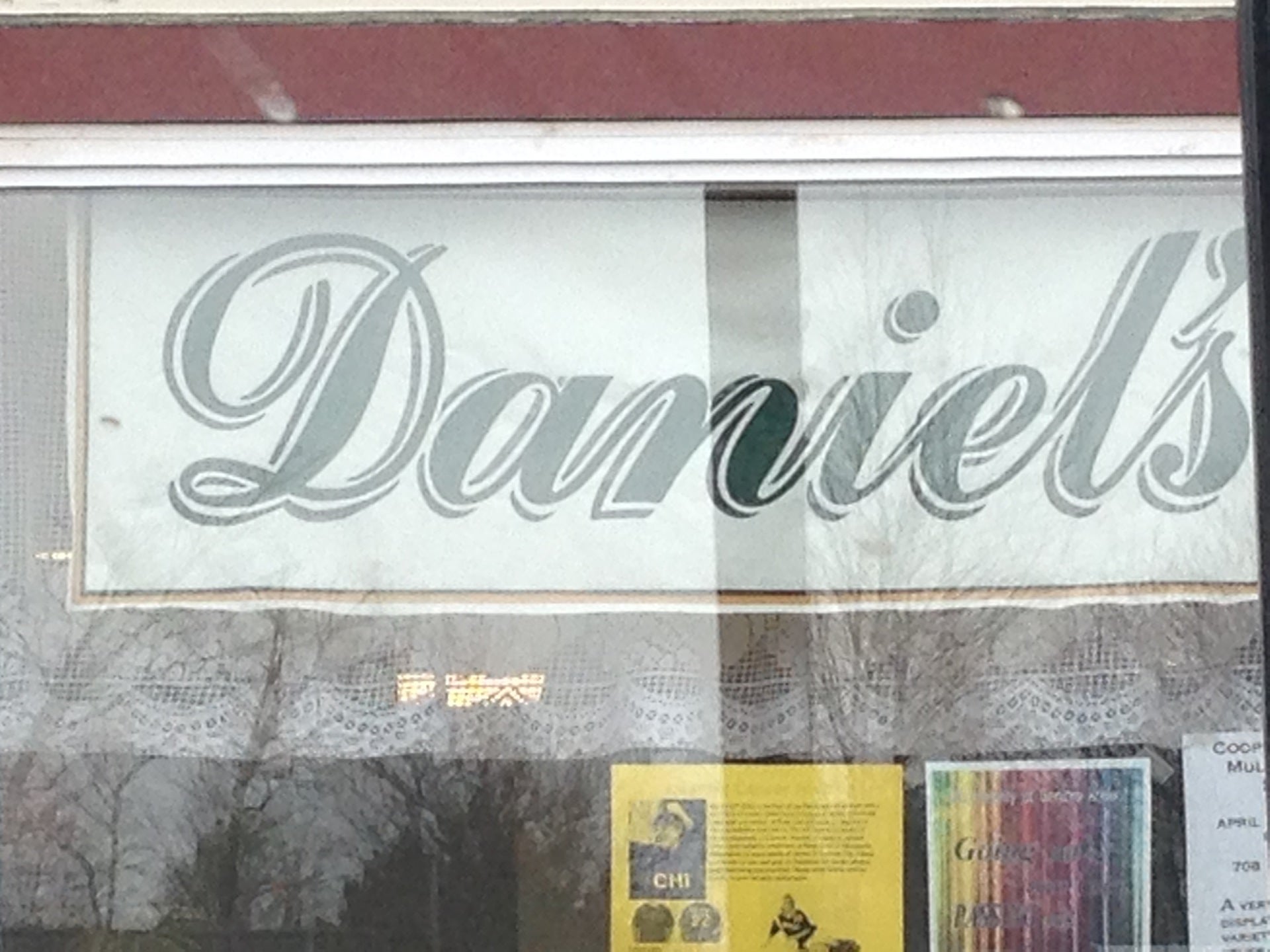 Daniels Beauty Salon 323 Main St, Coopersville Michigan 49404