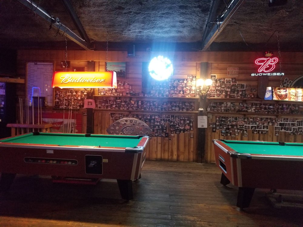 Old Milwaukee Club Saloon & Eatery