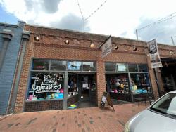 Unleashed, The Dog & Cat Store at City Market, Downtown Raleigh
