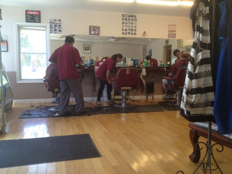 Tom's Barber Shop 1116 NY-311, Patterson New York 12563