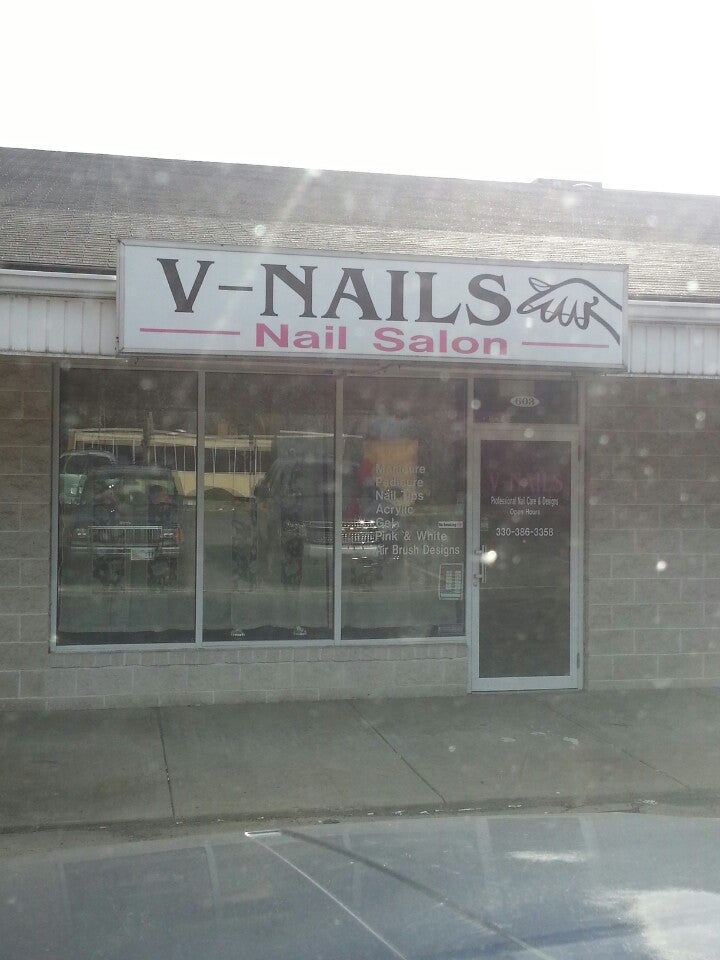 V Nails 2241 St Clair Ave, East Liverpool Ohio 43920