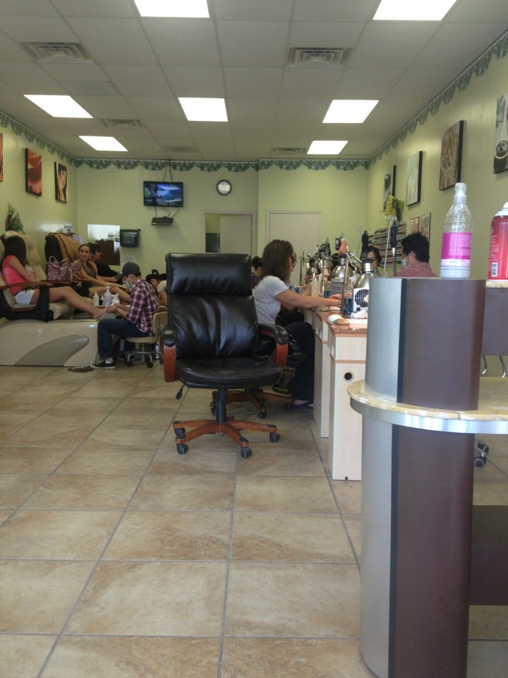 L a Nails 14319 Clearfield Shawville Hwy # 300, Clearfield Pennsylvania 16830