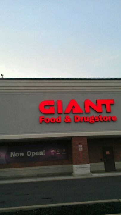 GIANT - 301 Town Center Blvd, Easton PA - Hours, Directions, Reviews ...