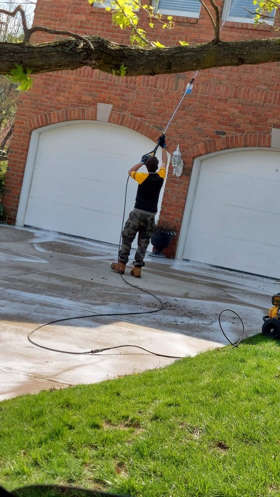 Diamond Cut Window Cleaning ( Commercial/Residential) 1600 Park Ave, Washington, PA 15301