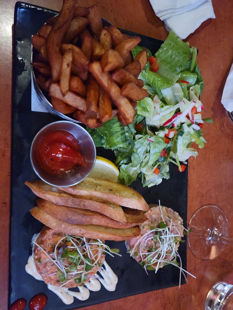 The Best Sports Bars in Brossard, QC 2024 Restaurantji