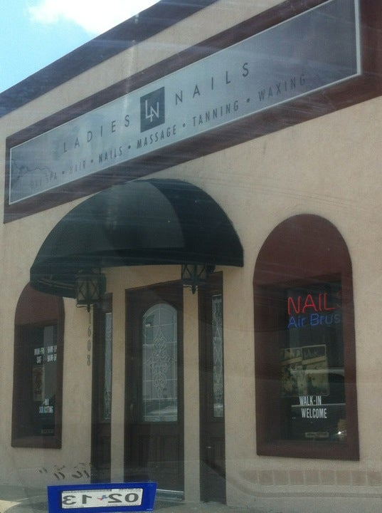 Lady's Nail 1608 6th St, Bay City Texas 77414
