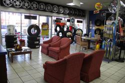 Pueblo Tires & Service - Boca Chica Blvd