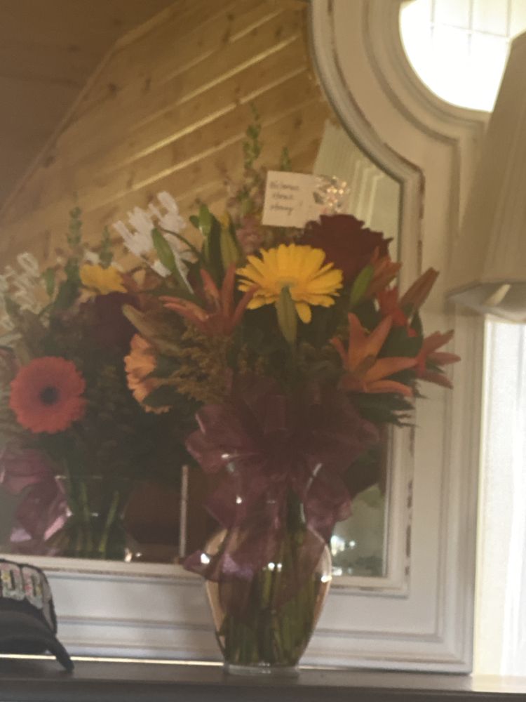 Two Sisters Flowers And Gifts 1908 S Margaret Ave, Kirbyville Texas 75956