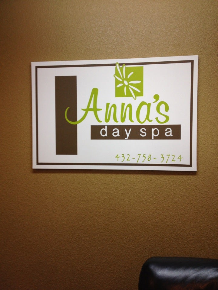 Anna's Beauty Shop 207 SW Ave B, Seminole Texas 79360