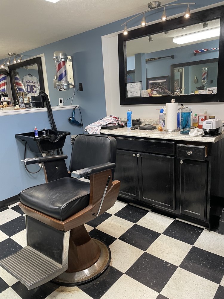 Dana's Barber Shop 22 Lake St, St Albans City Vermont 05478